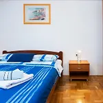 With Parking Space - Diklo, - 5887 Apartamento Zadar