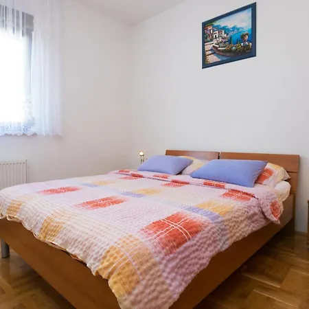 With Parking Space - Diklo, - 5887 Appartement Zadar